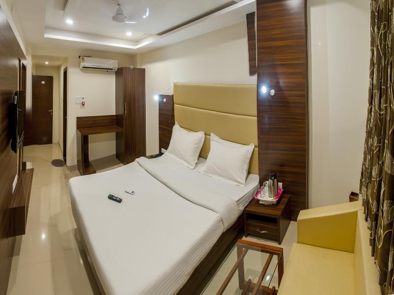 Hotel Kalpana Palace 
