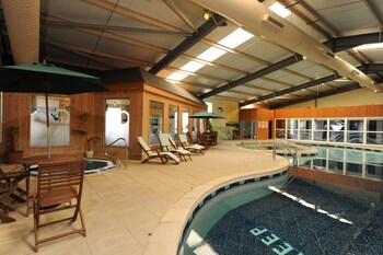 Croyde Bay Holiday Resort (كروید بی هالیدی ریزورت) Indoor Pool