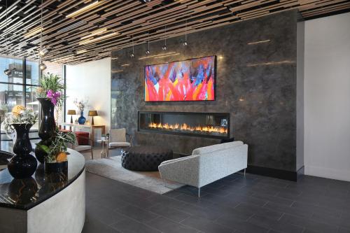 Oakwood At Watermark Seaport 