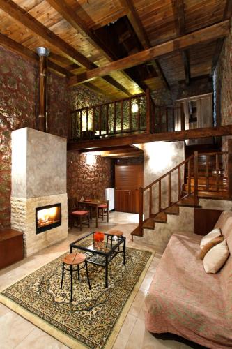 Paliokastro Guesthouse 