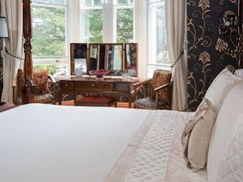 Bryn Woodlands House 
