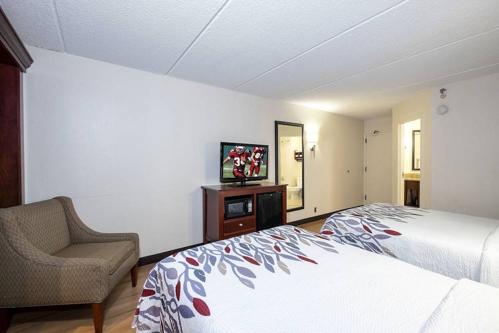 Red Roof Inn Meriden - photo 4