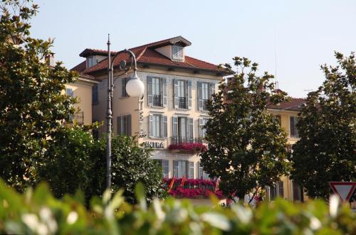 Intra Hotel 