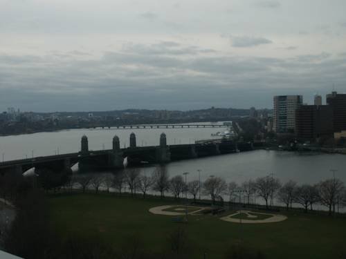 Charles River Executive Suites 