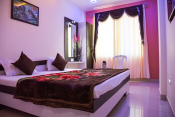 Hotel Tulsi Residency Guestroom