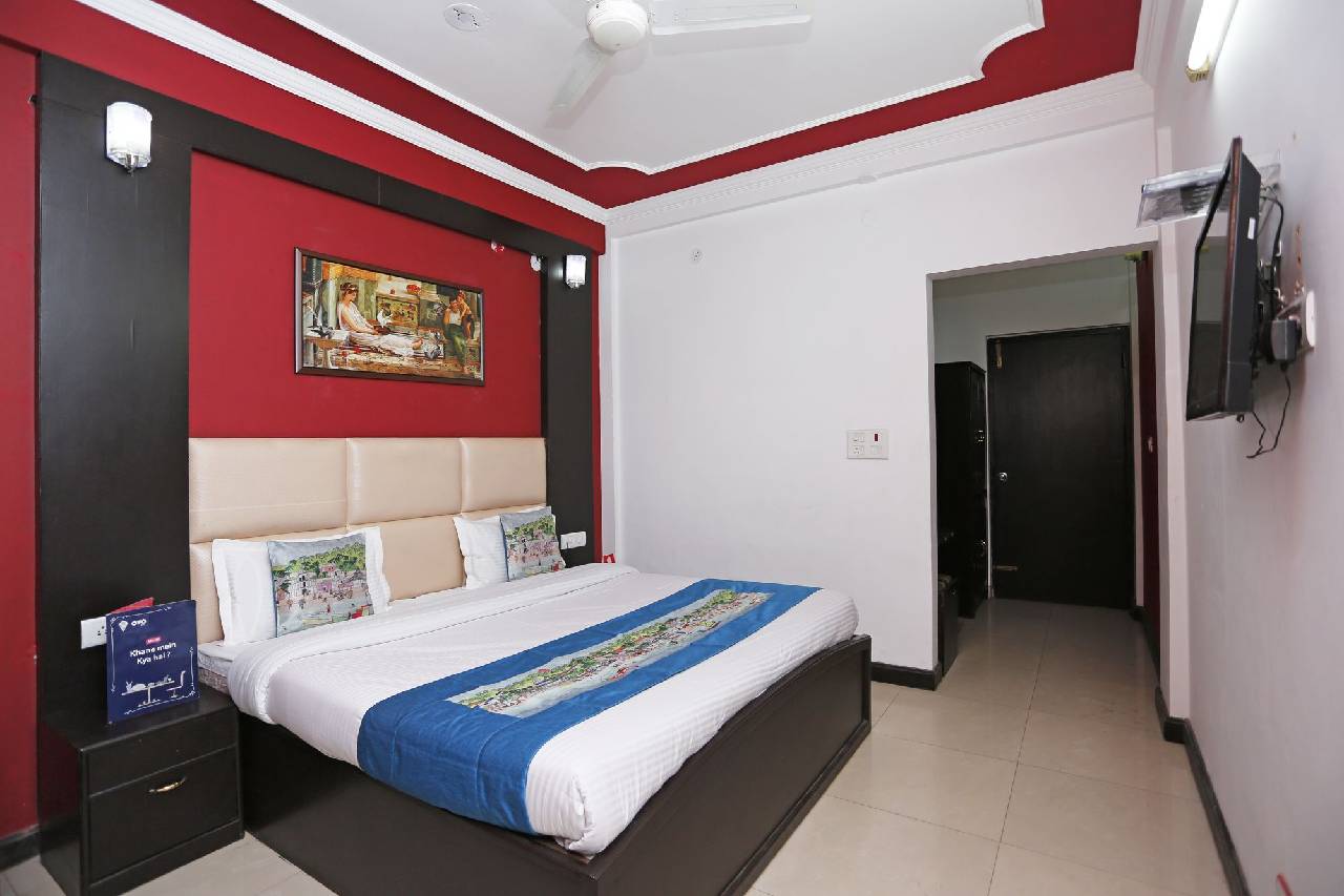 Oyo Rooms 086 Near Picture Palace 