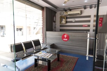 Oyo 10010 R V Comforts (اویو ۱۰۰۱۰ ر و كومفورتس) Reception