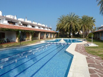 Apartamentos Ranas Outdoor Pool