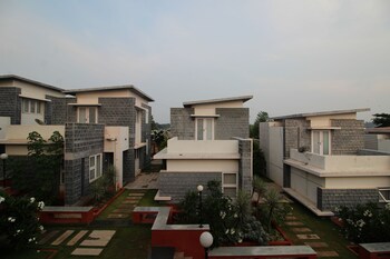 Leisure Vacations Cloud9 Hotel Front