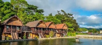 Batur Lakeside Huts Guestroom