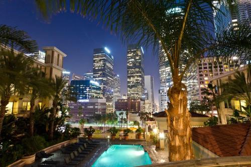 Dtla Apartment With Parking And Pool 