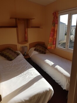 Homely Holidays Guestroom