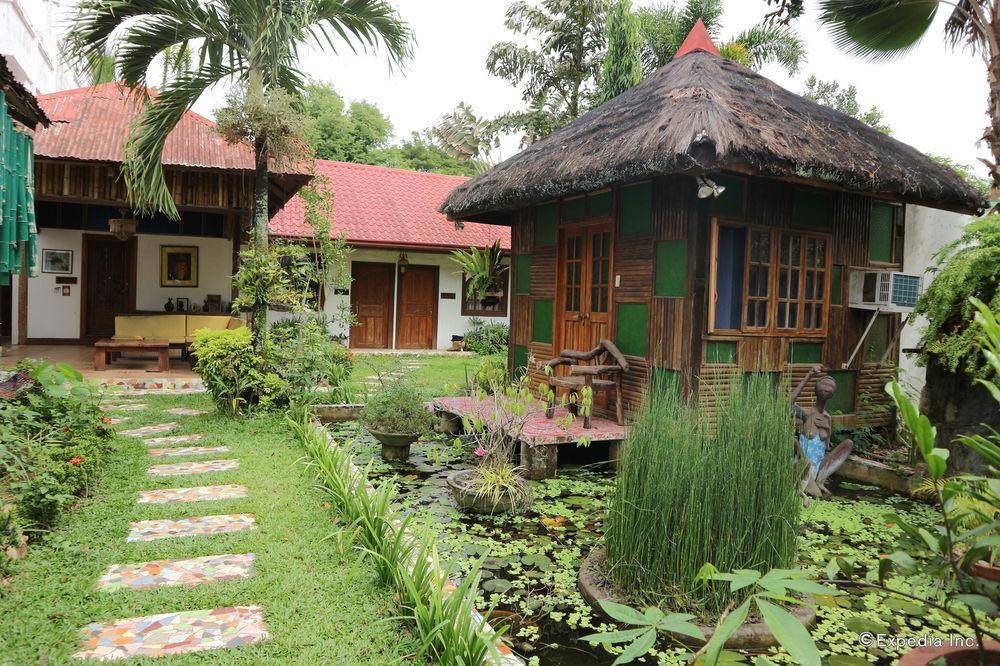 The Lotus Garden Suites 