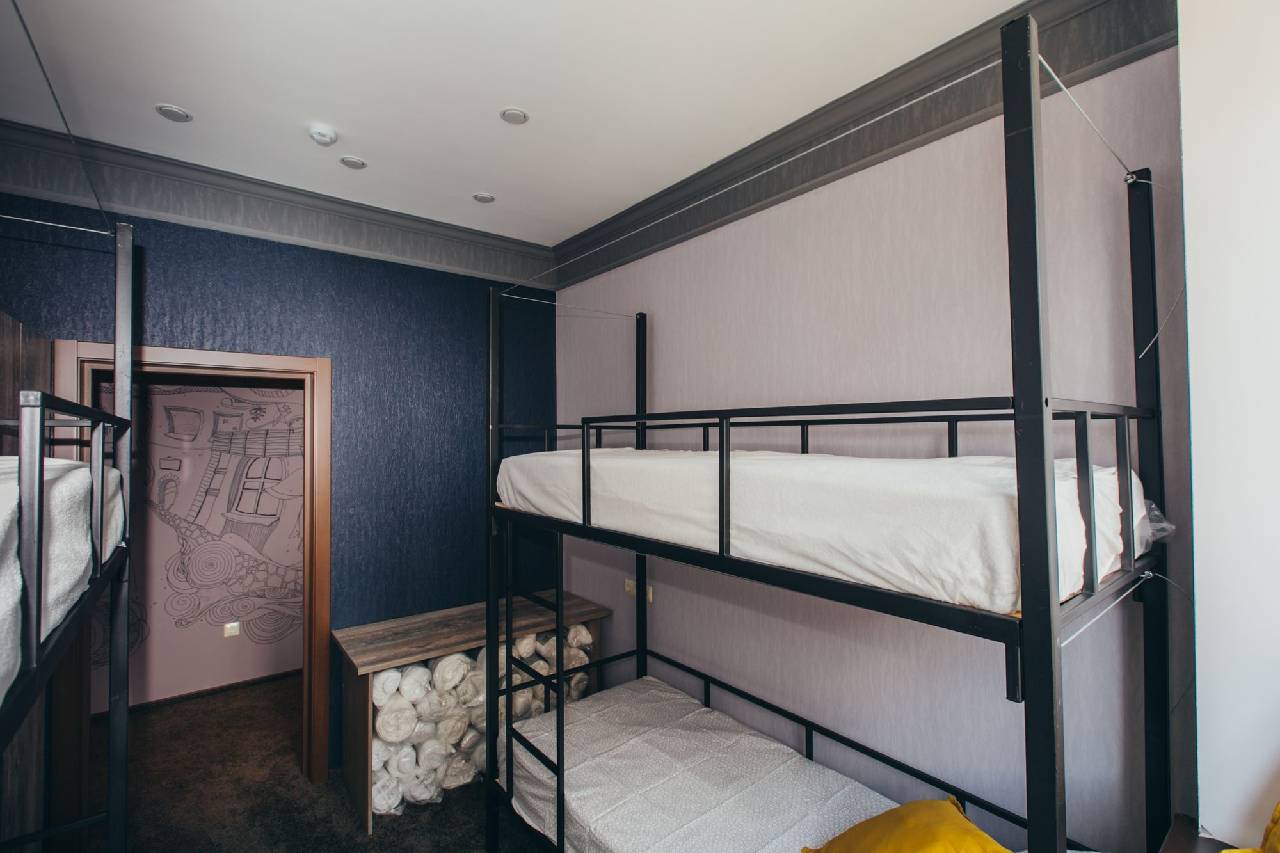 Karlson Hostel 
