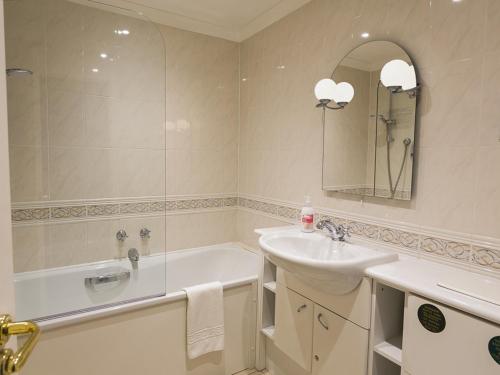 3 Thurlestone Rock Kingsbridge 