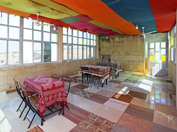 Oyo 3415 Hotel Heera Court Restaurant