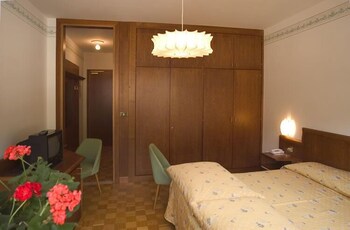 Hotel Milano (هتل میلانو) Guestroom