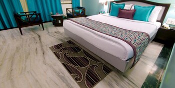 Capitol Residency Guestroom