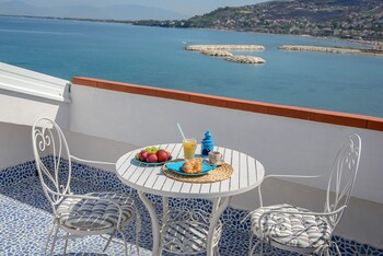 B&b Vistamare Suite Featured Image