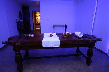 The Ocean Pearl Resort And Spa Treatment Room