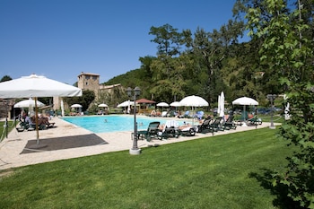 Borgo Hotel Le Terre Del Verde Outdoor Pool