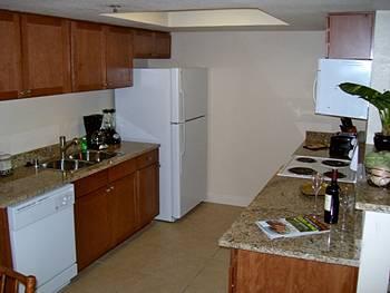 Luxury Condo Next 2 Strip 