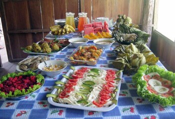 () Breakfast Area  () Breakfast Area