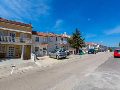 Apartment Elvira 