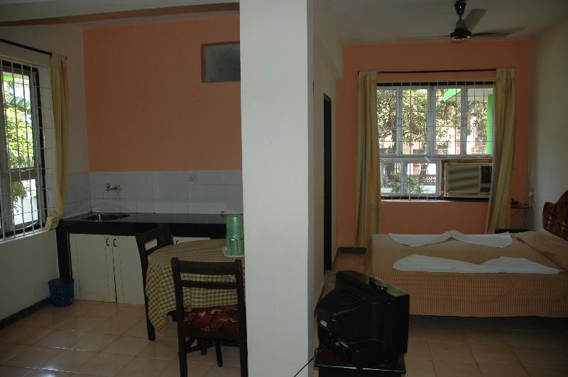 Alor Holiday Resort Room