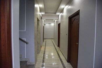 Hotel Reech Hallway