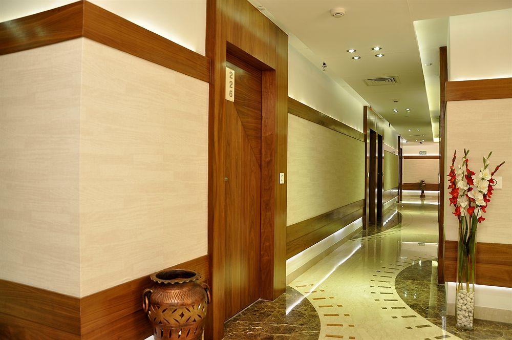 Niharika Hotel 