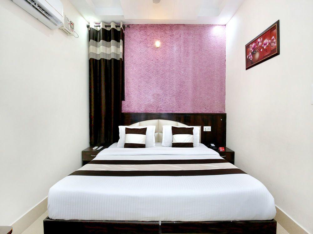Hotel J S Regency 
