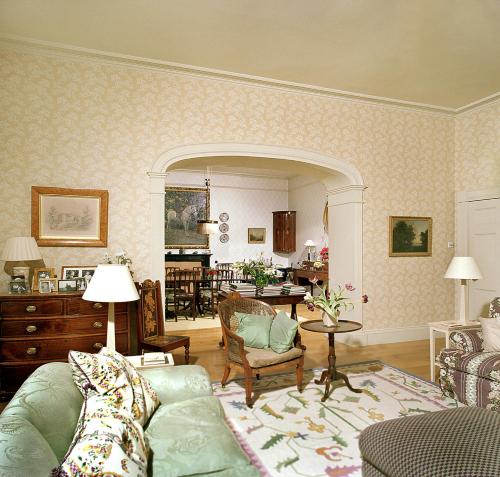 Chipperkyle Country House B&b 