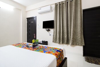 Fabhotel Grand Valley Rajiv Gandhi Circle Guestroom