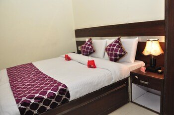 Oyo 1610 Hotel Star Metro Inn 