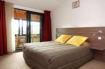 Le Relais Renaissance Guestroom