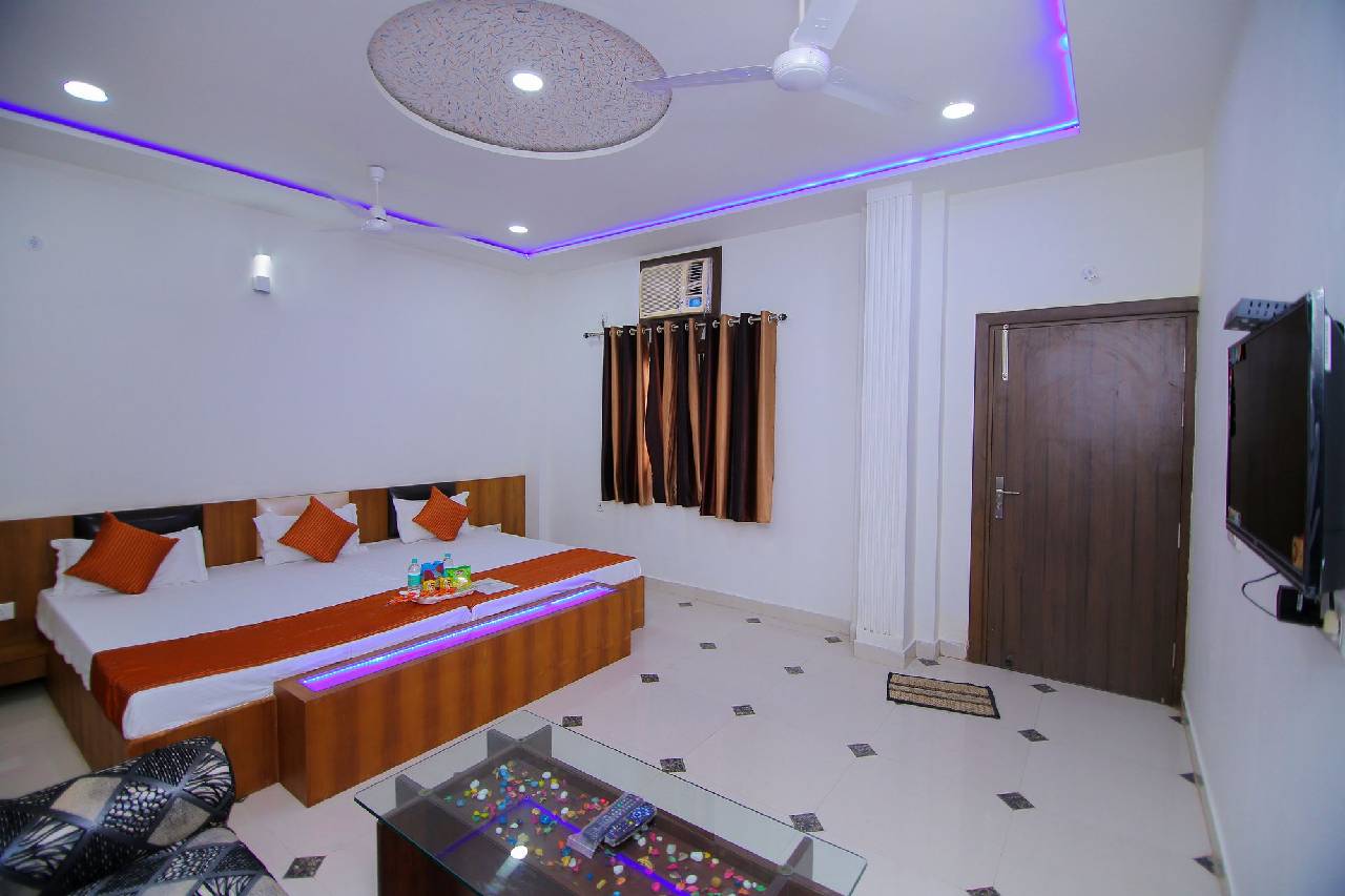 Oyo 9135 Shree Krishna Hotel 