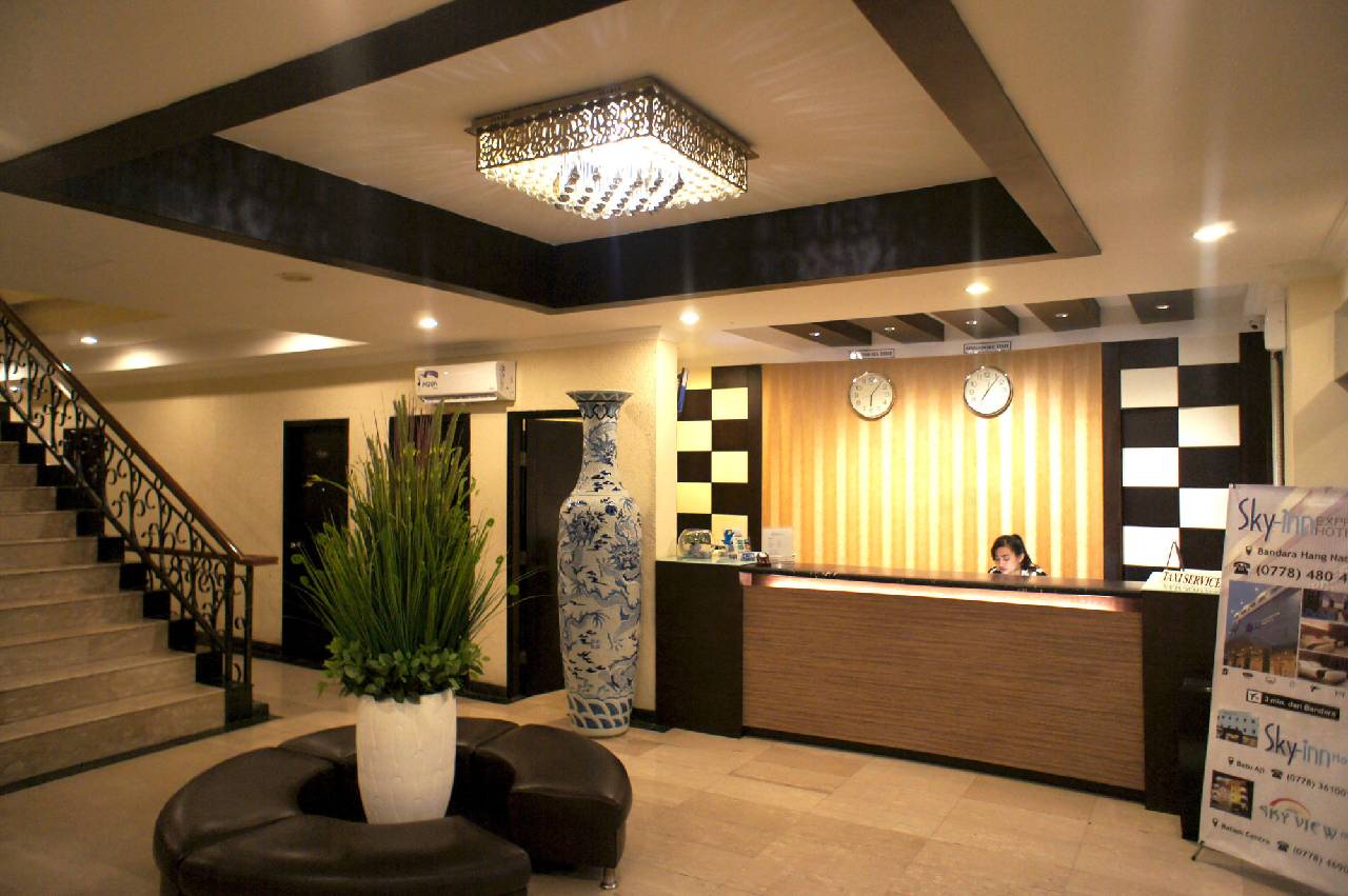 Sky View Hotel (اسکای ویو هتل) 