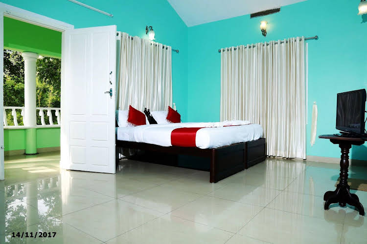 Aruvi Resort Munnar 