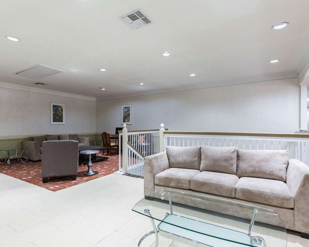Comfort Inn East 