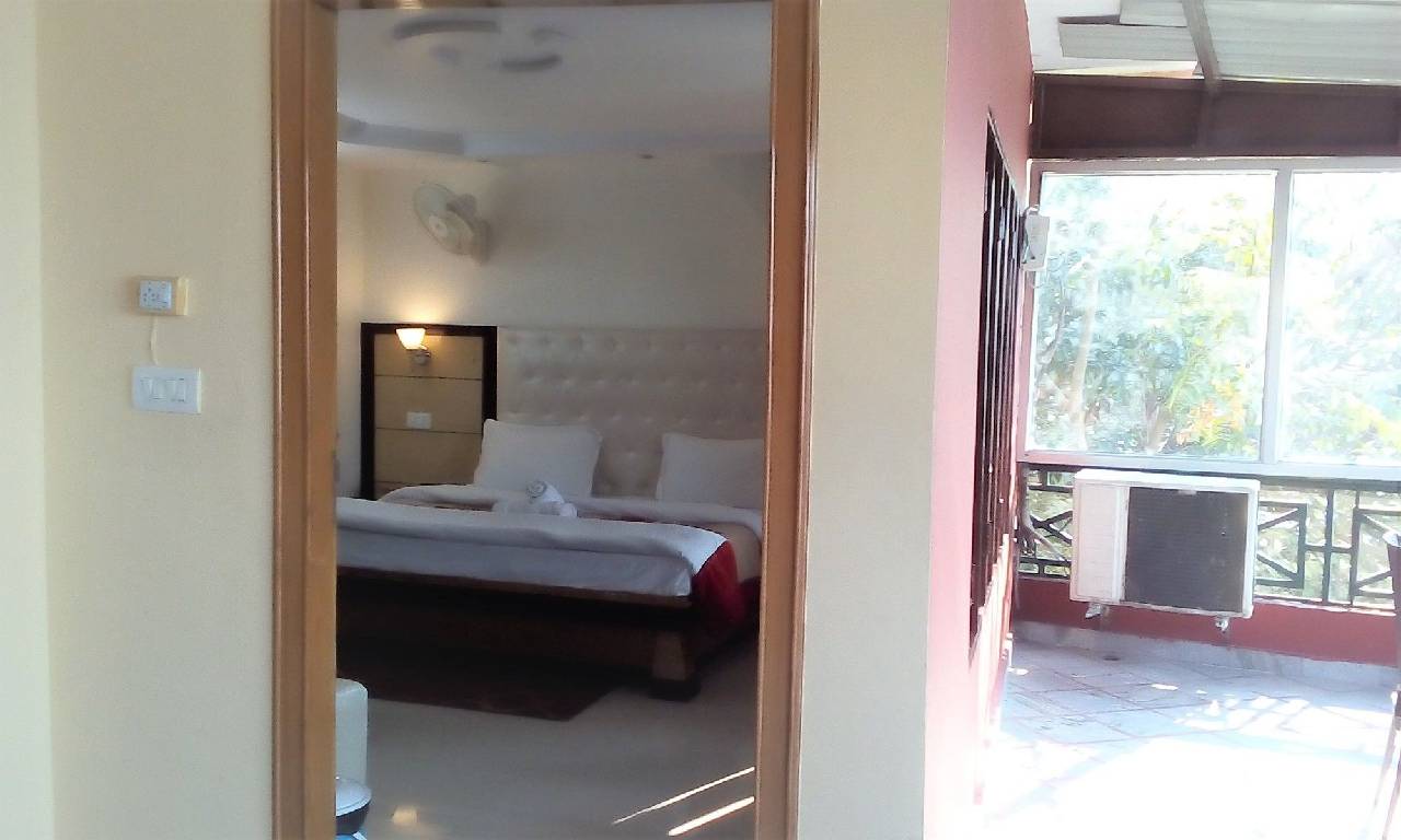 Hotel Ganesha Inn 