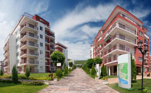 Marina And Panorama Fort Apartments 