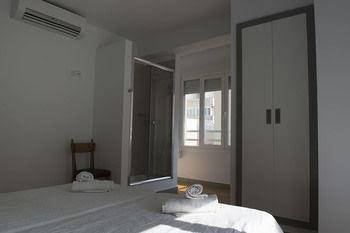 Hostal Y Apartamentos Ripoll 