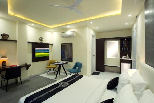Mohan Tulip Hotel 
