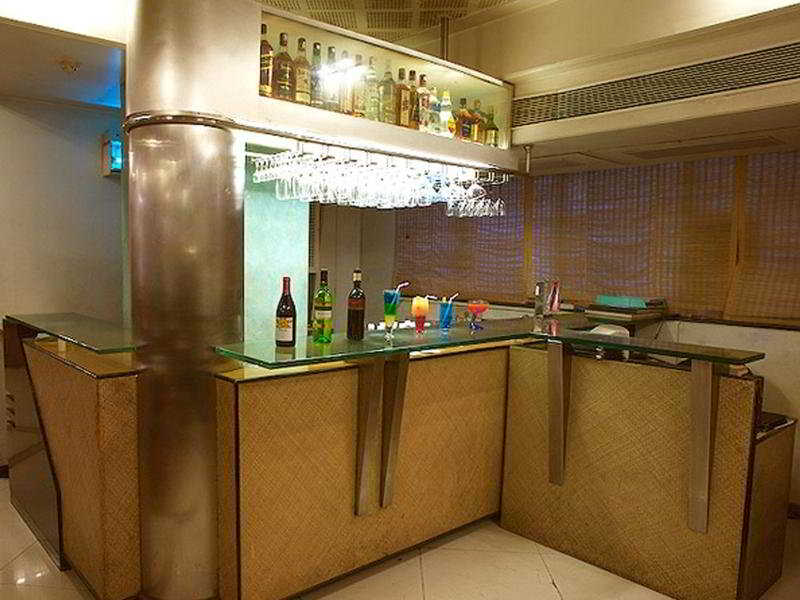 Tunga International Bar