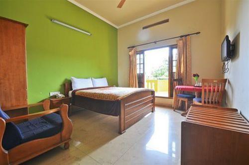 Munnar Crown Hotel 