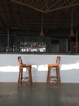 Morjim Coco Palms Resort Hotel Bar