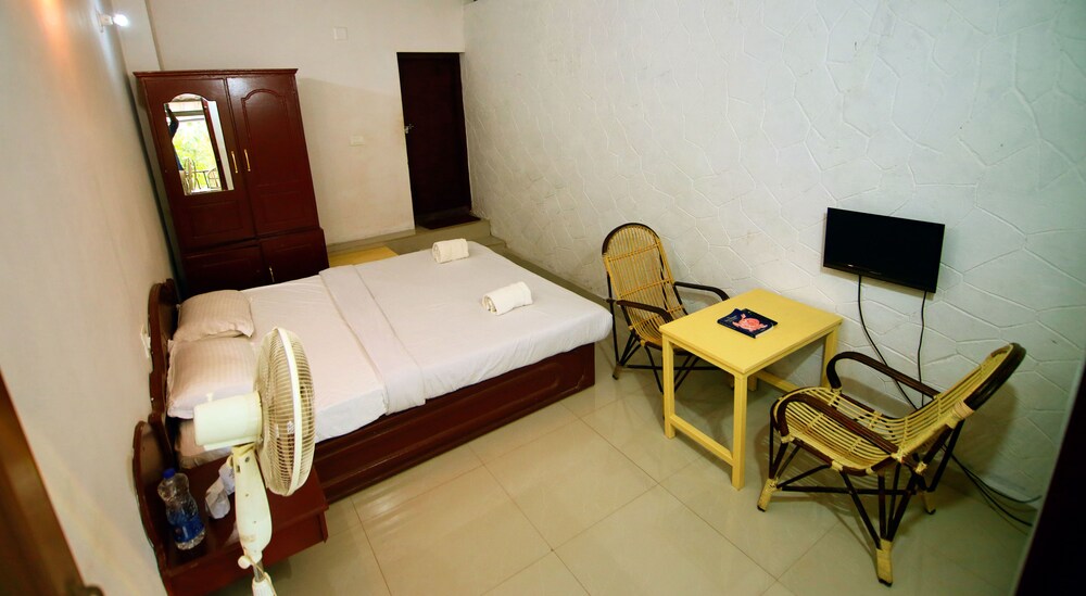 Punarjani Ayurvedic Resorts (پونارجانی آیورودیك رسورتس) Interior Detail
