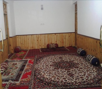 () Indoor Wedding  () Indoor Wedding