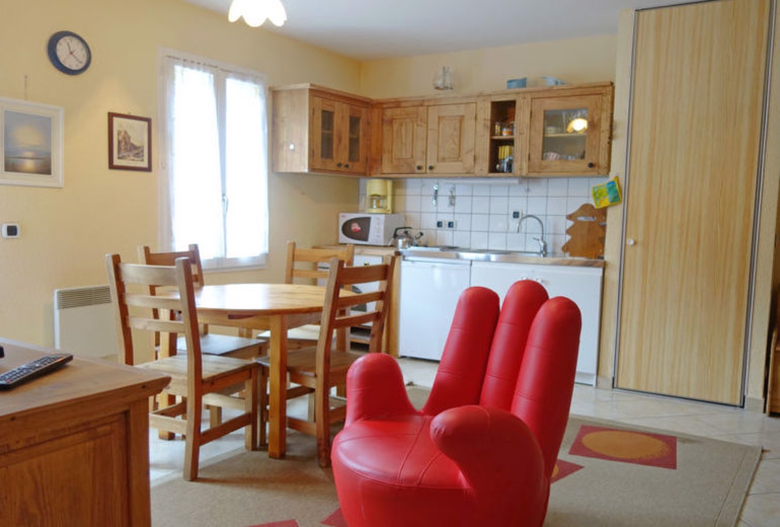 Apartment Central Residence.3 (آپارتمان سنترال رسیدنس.۳) 